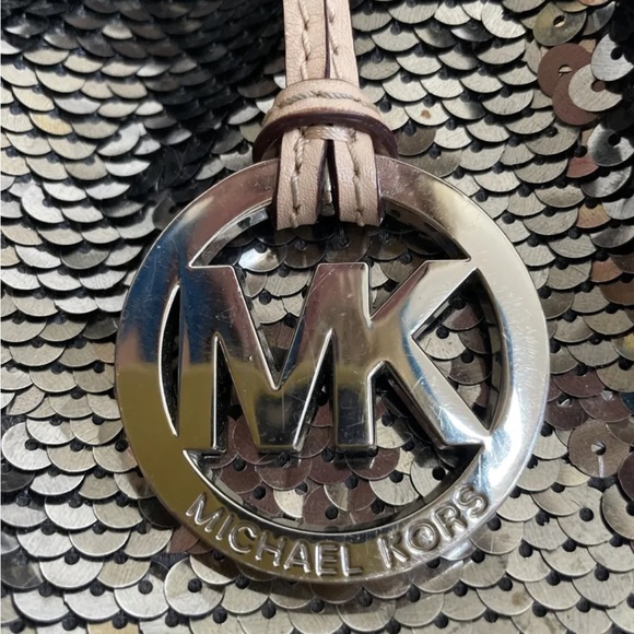 Michael Kors sequined purse - Picture 2 of 5